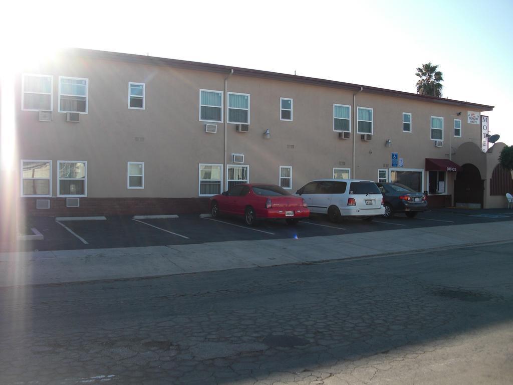 Tropicana Motel Compton Exterior photo